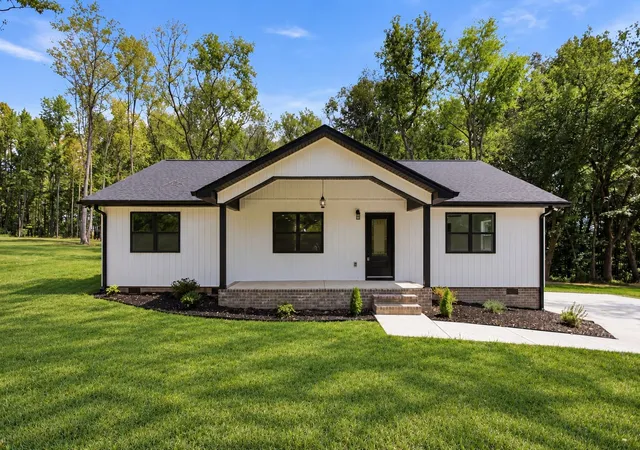 Photo 2 of Single family home for sale at 59 Bluebird Trl, Estill Springs, TN 37330 | MLS# 3544221 | Listing updated on 2026-09-20