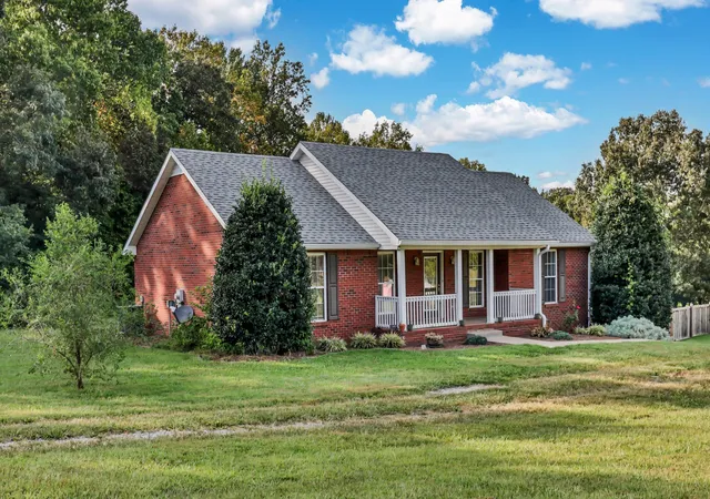 Photo 3 of Single family home for sale at 3736 Mcgregor Rd, Adams, TN 37010 | MLS# 3544205 | Listing updated on 2026-09-10
