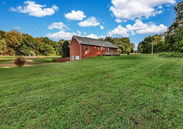 Photo 2 of Single family home for sale at 3736 Mcgregor Rd, Adams, TN 37010 | MLS# 3544205 | Listing updated on 2026-10-07