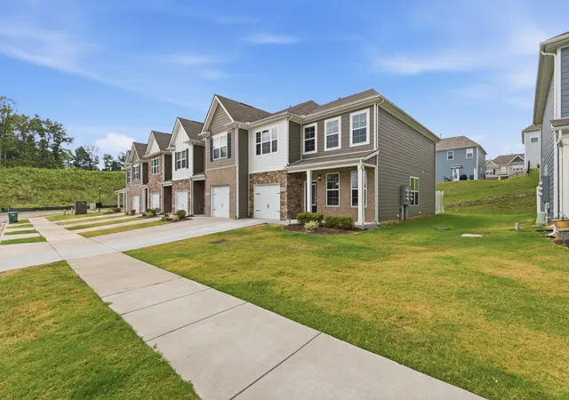 Photo 2 of Townhouse for sale at 460 Waterfowl Way, Lebanon, TN 37090 | MLS# 3592862 | Listing updated on 2026-09-16