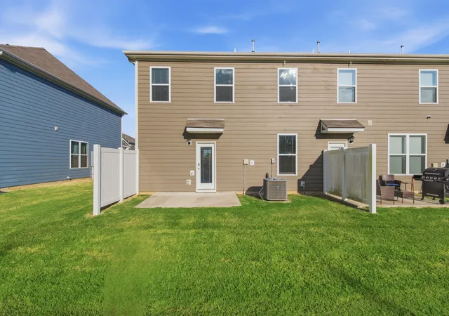 Photo 4 of Townhouse for sale at 460 Waterfowl Way, Lebanon, TN 37090 | MLS# 3592862 | Listing updated on 2026-09-16