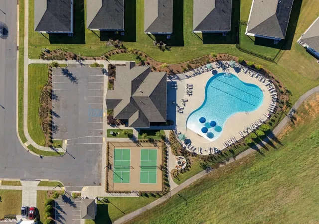 Photo 3 of Single family home for sale at 2240 Quinn Dr, White House, TN 37188 | MLS# 3603715 | Listing updated on 2026-10-05