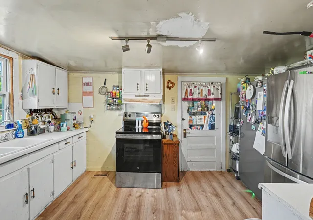 Photo 3 of Single family home for sale at 1163 Old Williamsport Pike, Columbia, TN 38401 | MLS# 3546170 | Listing updated on 2026-10-01