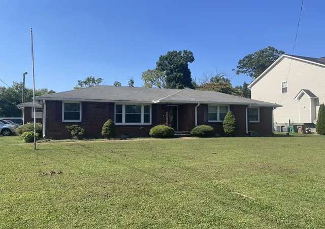 Photo 3 of Single family home for sale at 327 Wimpole Dr, Nashville, TN 37211 | MLS# 3592867 | Listing updated on 2026-09-16