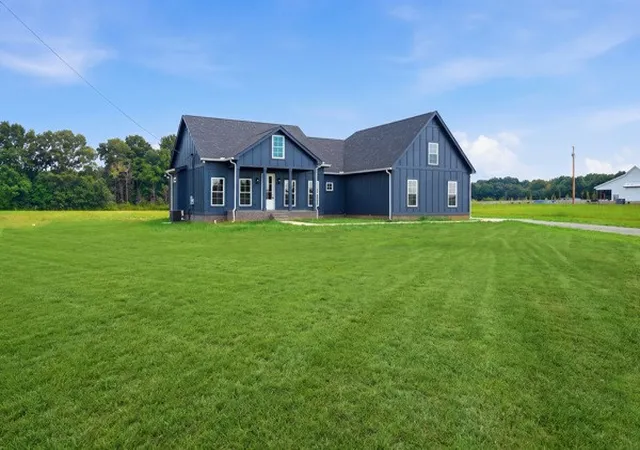 Photo 2 of Single family home for sale at 356 Laws Hl Rd, Lewisburg, TN 37091 | MLS# 3544479 | Listing updated on 2026-09-13