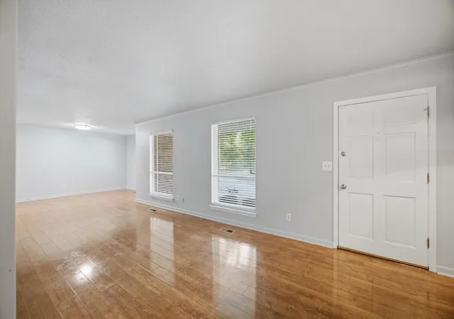 Photo 3 of Single family home for sale at 2500 Shenandoah Dr, Chattanooga, TN 37421 | MLS# 3543208 | Listing updated on 2026-10-11