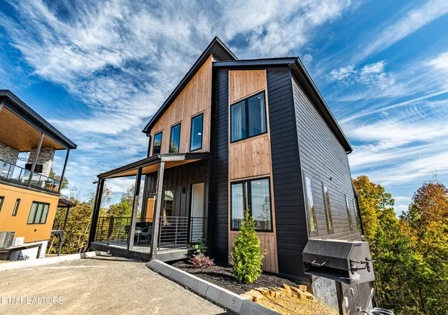 Photo 4 of Single family home for sale at 1434 Reedmont Way, Sevierville, TN 37876 | MLS# 3543220 | Listing updated on 2026-10-06