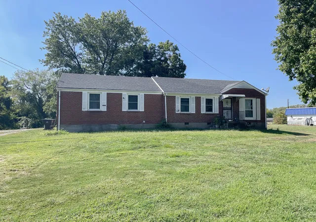 Photo 1 of Single family home for sale at 22 E Thompson Ln, Nashville, TN 37211 | MLS# 3592870 | Listing updated on 2026-09-16