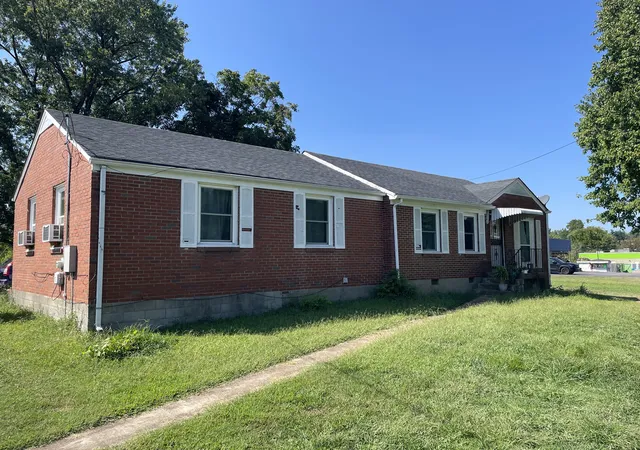 Photo 3 of Single family home for sale at 22 E Thompson Ln, Nashville, TN 37211 | MLS# 3592870 | Listing updated on 2026-09-16