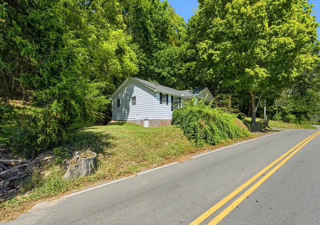 Photo 3 of Single family home for sale at 3590 Abednego Rd, Coopertown, TN 37073 | MLS# 3545089 | Listing updated on 2026-09-29