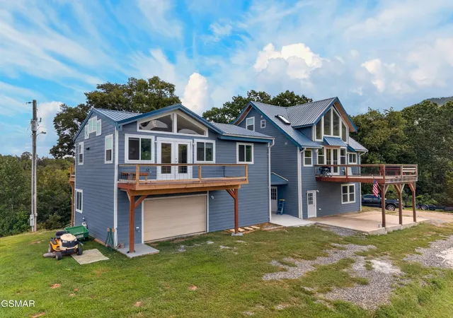Photo 2 of Single family home for sale at 349 Notch Gap Rd, Thorn Hill, TN 37881 | MLS# 3591871 | Listing updated on 2026-09-25