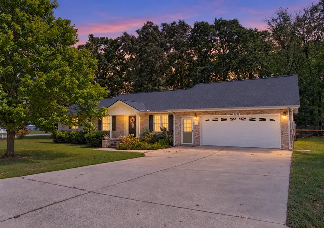 Single family home for sale at 1511 5th Avenue, Manchester, TN 37355 | MLS# 3544292