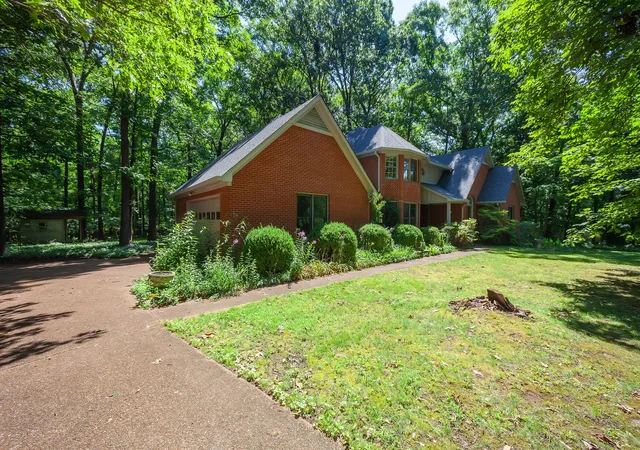 Photo 1 of Single family home for sale at 53 Hampstead Cv, Jackson, TN 38305 | MLS# 3543253 | Listing updated on 2026-10-14