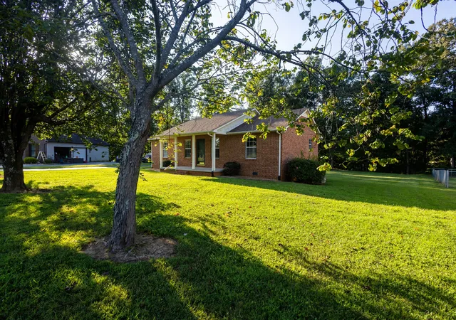 Photo 3 of Single family home for sale at 3627 N Riveroaks Dr, Cookeville, TN 38506 | MLS# 3544256 | Listing updated on 2026-09-21