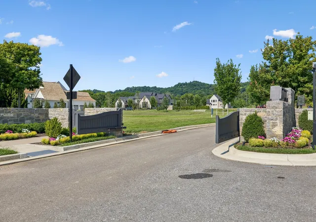 Photo 3 of House for sale at 1103 Mccall Ct N, Brentwood, TN 37027 | MLS# 3543689 | Listing updated on 2026-09-22