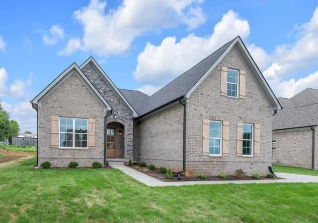 Photo 2 of Single family home for sale at 7 Elissa Pl, Hendersonville, TN 37075 | MLS# 3612702 | Listing updated on 2026-10-30