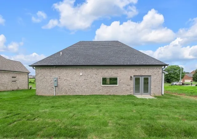 Photo 4 of Single family home for sale at 7 Elissa Pl, Hendersonville, TN 37075 | MLS# 3612702 | Listing updated on 2026-10-30