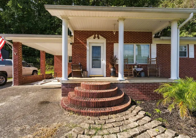 Photo 3 of Single family home for sale at 2828 Railroad Bed Rd, Iron City, TN 38463 | MLS# 3602311 | Listing updated on 2026-09-28