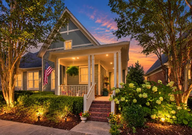Photo 1 of Single family home for sale at 524 Ardmore Pl, Franklin, TN 37064 | MLS# 3593607 | Listing updated on 2026-10-20