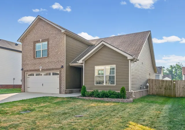 Photo 1 of Single family home for sale at 247 Dugger Dr, Clarksville, TN 37042 | MLS# 3547713 | Listing updated on 2026-09-13