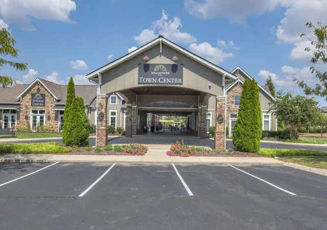 Photo 2 of Townhouse for sale at 957 Innsbrooke Ave, Hendersonville, TN 37075 | MLS# 3597241 | Listing updated on 2026-09-29
