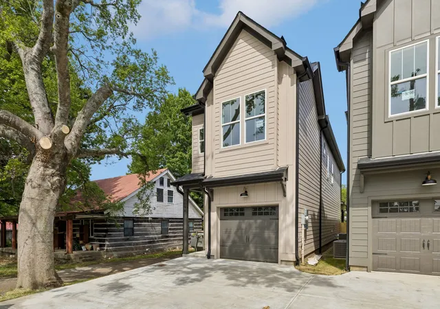 Photo 2 of Single family home for sale at 1809a Manchester Ave, Nashville, TN 37218 | MLS# 3544437 | Listing updated on 2026-09-16