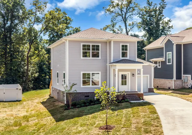 Photo 3 of Single family home for sale at 1026 Sycamore Ridge E, Burns, TN 37029 | MLS# 3544073 | Listing updated on 2026-10-07
