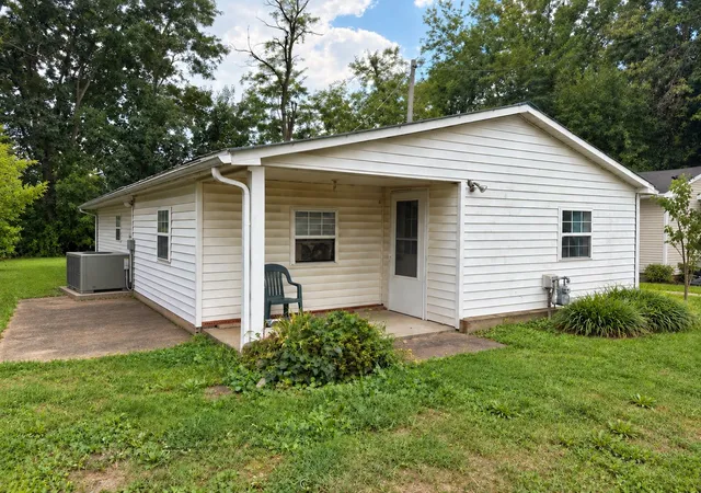 Photo 1 of Single family home for sale at 406 W Mcglothlin St, Portland, TN 37148 | MLS# 3546868 | Listing updated on 2026-09-12