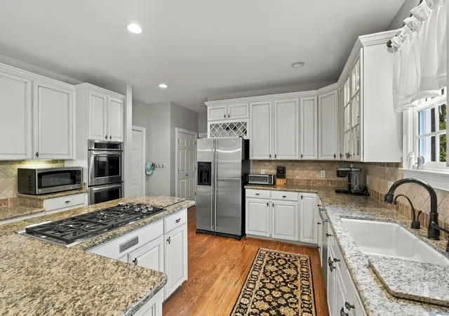 Photo 4 of Single family home for sale at 752 Adkisson Ln, Nashville, TN 37205 | MLS# 3601840 | Listing updated on 2026-10-07