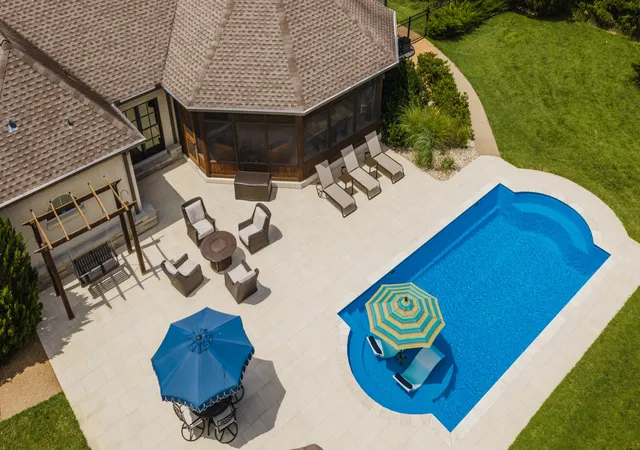 Photo 3 of Single family home for sale at 107 Meadowlake Dr, Gallatin, TN 37066 | MLS# 3545369 | Listing updated on 2026-10-03