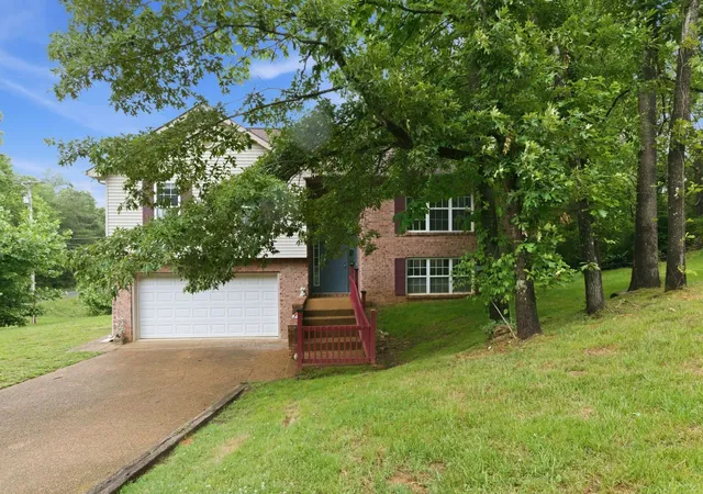 Photo 2 of Single family home for sale at 7500 Cherokee Hills Rd, Fairview, TN 37062 | MLS# 3599471 | Listing updated on 2026-09-25