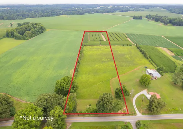 Photo 1 of Sale Pending at 1069 Cotton Grv Rd, Jackson, TN 38305 | MLS# 3544151 | Listing updated on 2026-09-24