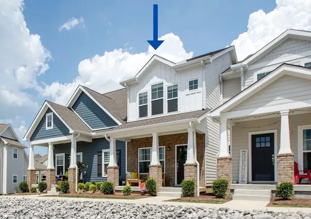 Photo 1 of Townhouse for sale at 975 Ashland Pl Dr, Nashville, TN 37218 | MLS# 3544368 | Listing updated on 2026-09-27