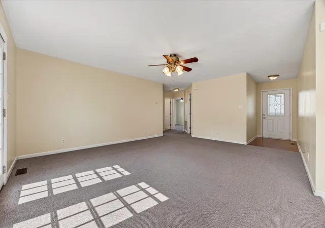 Photo 4 of Single family home for sale at 727 Shetland Dr, Oak Grove, KY 42262 | MLS# 3545767 | Listing updated on 2026-09-23