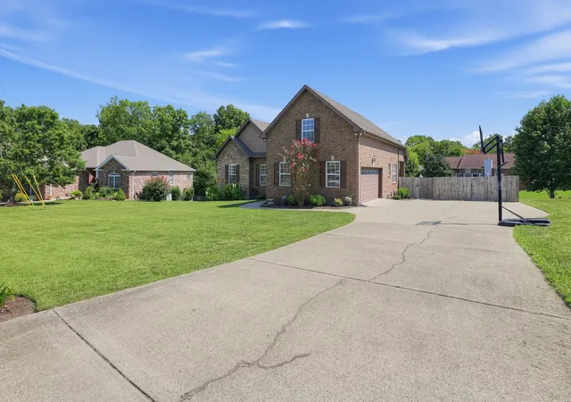 Photo 2 of Single family home for sale at 3007 Hollowfield Ln, Greenbrier, TN 37073 | MLS# 3544455 | Listing updated on 2026-09-10