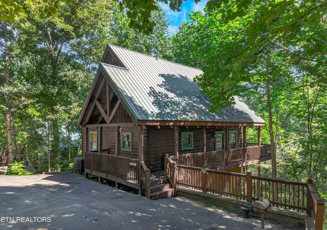 Photo 1 of Single family home for sale at 550 Wildwood Forest Way #5, Sevierville, TN 37876 | MLS# 3544219 | Listing updated on 2026-10-26