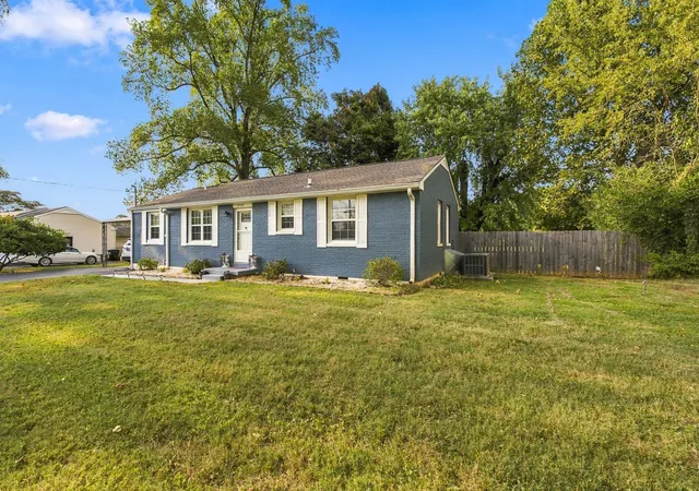 Photo 3 of Single family home for sale at 1519 Atlas St, Murfreesboro, TN 37130 | MLS# 3544737 | Listing updated on 2026-09-21