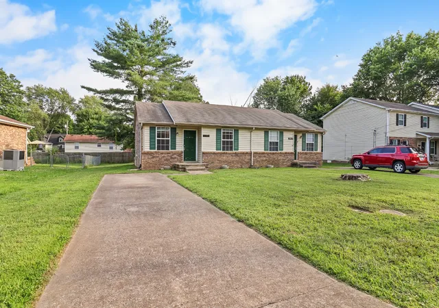 Photo 3 of Multi family home for sale at 636 R S Bradley Blvd, Clarksville, TN 37042 | MLS# 3544296 | Listing updated on 2026-10-01