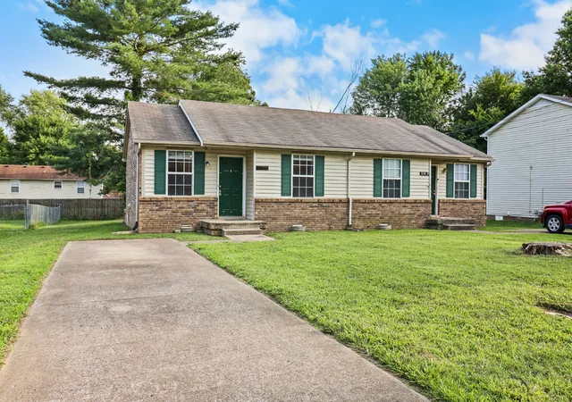 Photo 3 of Multi family home for sale at 636 R S Bradley Blvd, Clarksville, TN 37042 | MLS# 3544296 | Listing updated on 2026-10-01