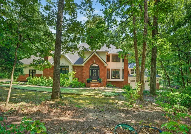 Photo 2 of Single family home for sale at 9030 Finney Point Dr, Ooltewah, TN 37363 | MLS# 3544302 | Listing updated on 2026-09-14