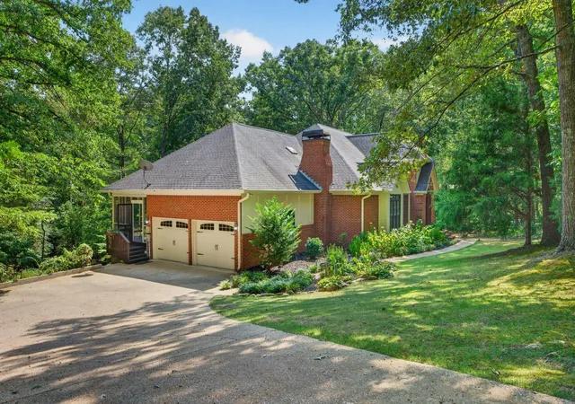 Photo 3 of Single family home for sale at 9030 Finney Point Dr, Ooltewah, TN 37363 | MLS# 3544302 | Listing updated on 2026-09-14