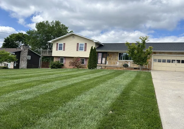 Photo 2 of Single family home for sale at 323 Logan St, Seymour, TN 37865 | MLS# 3544342 | Listing updated on 2026-10-09