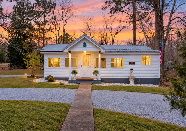 Photo 1 of Single family home for sale at 62 Foster Dr, Camden, TN 38320 | MLS# 3602079 | Listing updated on 2026-09-28