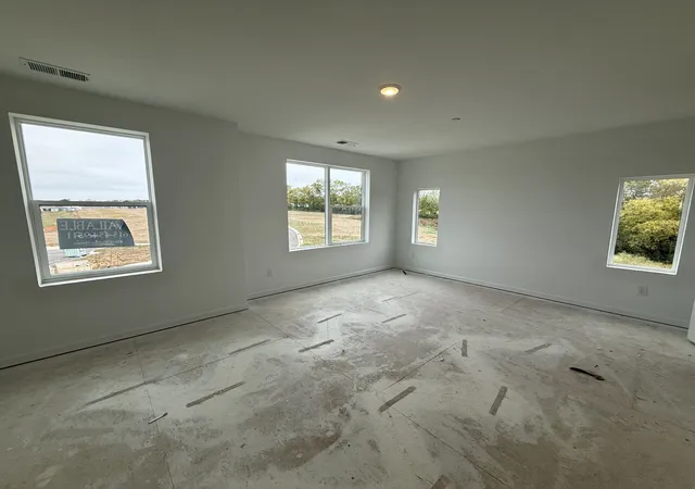 Photo 3 of Townhouse for sale at 1172 Old Crk Bnd, Gallatin, TN 37066 | MLS# 3544380 | Listing updated on 2026-10-03