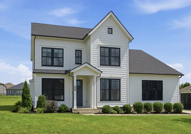 Photo 1 of Single family home for sale at 1006 Dermot Dr, Mount Juliet, TN 37122 | MLS# 3544933 | Listing updated on 2026-10-22