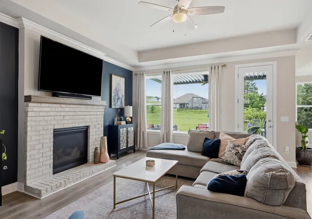 Photo 3 of Single family home for sale at 1006 Dermot Dr, Mount Juliet, TN 37122 | MLS# 3544933 | Listing updated on 2026-10-22