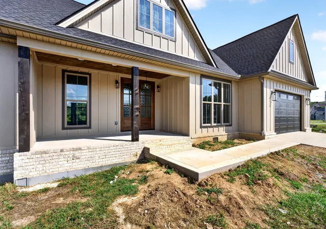 Photo 3 of Single family home for sale at 182 Red Oak Ln, Monroe, TN 38573 | MLS# 3544370 | Listing updated on 2026-10-02