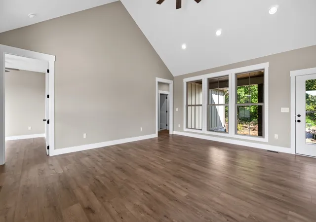 Photo 4 of Single family home for sale at 182 Red Oak Ln, Monroe, TN 38573 | MLS# 3544370 | Listing updated on 2026-10-02