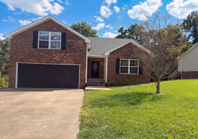 Photo 1 of Single family home for sale at 3148 Brook Hl Dr, Clarksville, TN 37042 | MLS# 3544409 | Listing updated on 2026-09-17
