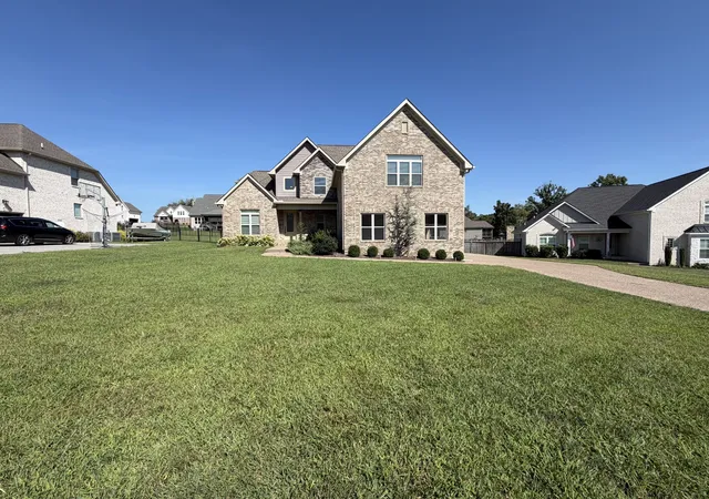 Photo 1 of Single family home for sale at 1307 Christina Ct, Lebanon, TN 37087 | MLS# 3544422 | Listing updated on 2026-09-17